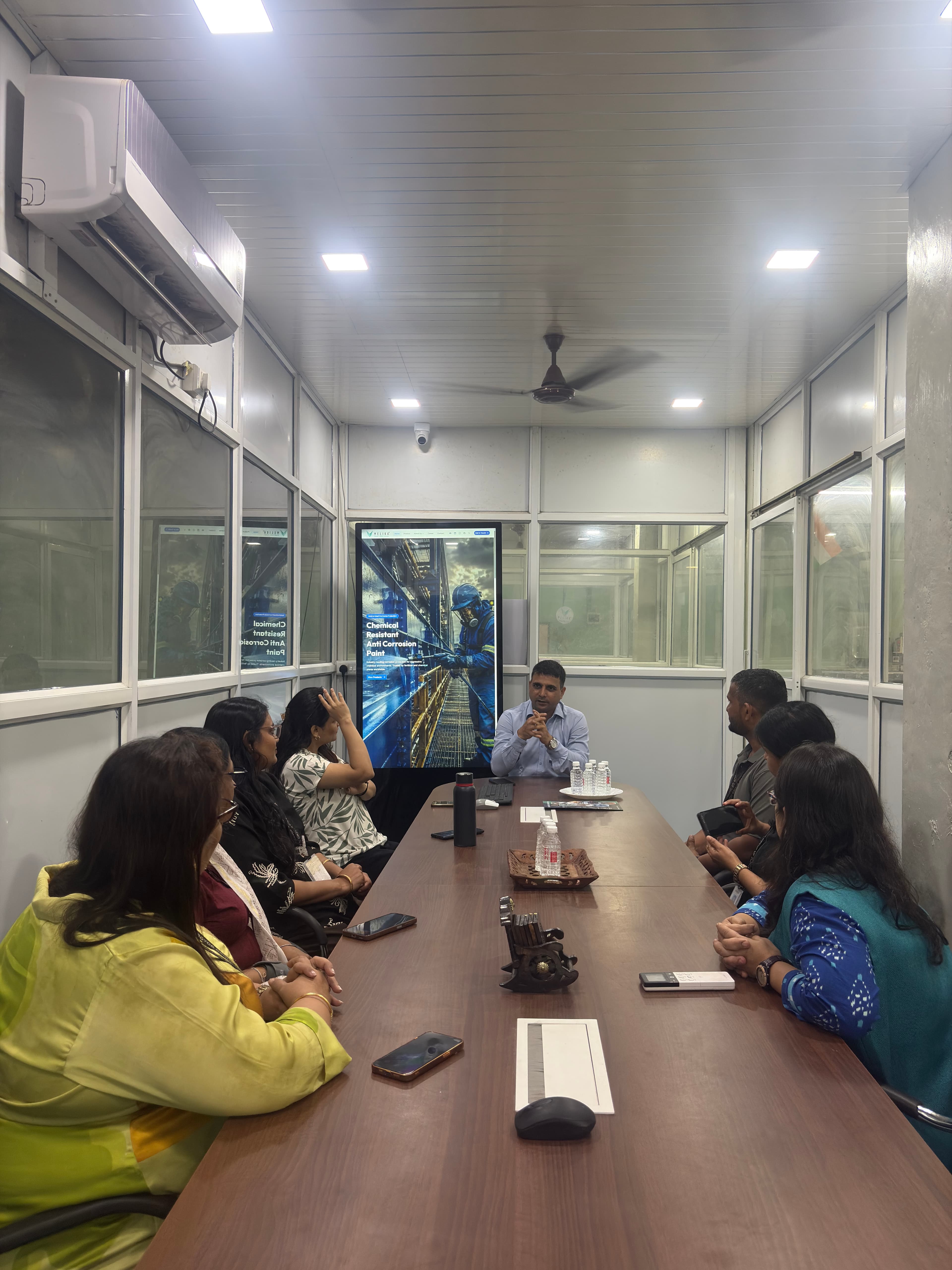 Zara Globe representative presenting to VIBGYOR HIGH, Kharghar staff and students